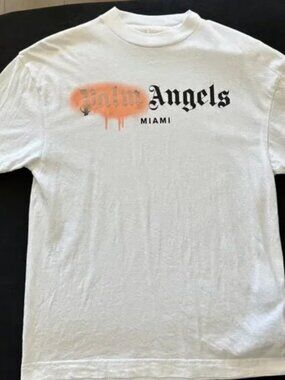 Cute Teedy Bear Graphic T-shirt - Modern Fashion Bear Art White Tee